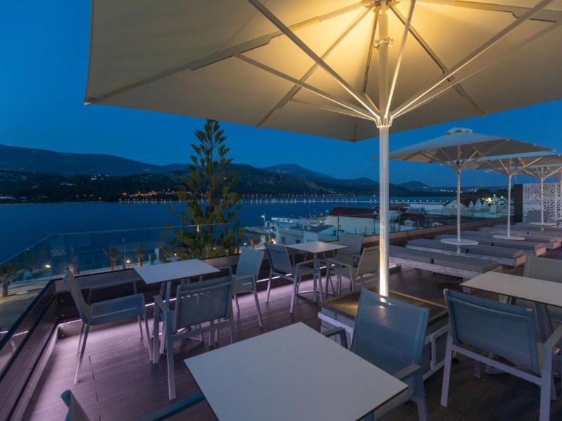 Mouikis Hotel 16