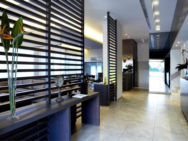 Mouikis Hotel 18