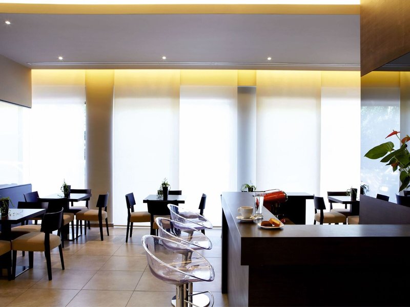 Mouikis Hotel 25