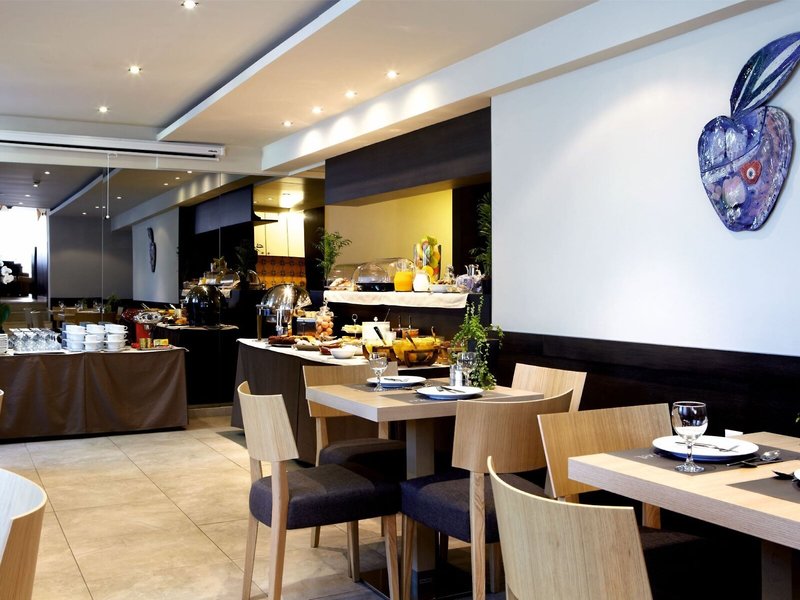 Mouikis Hotel 26
