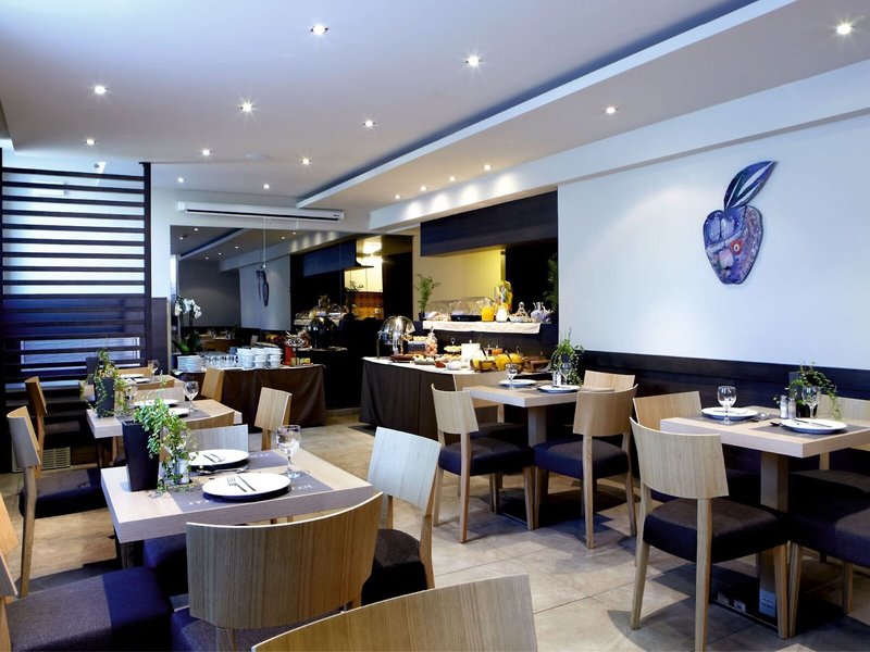 Mouikis Hotel 28