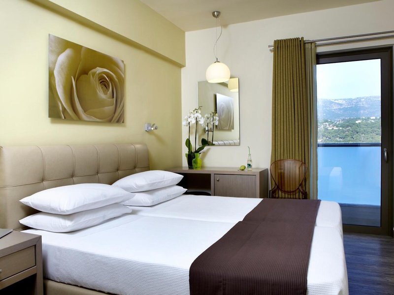Mouikis Hotel 39