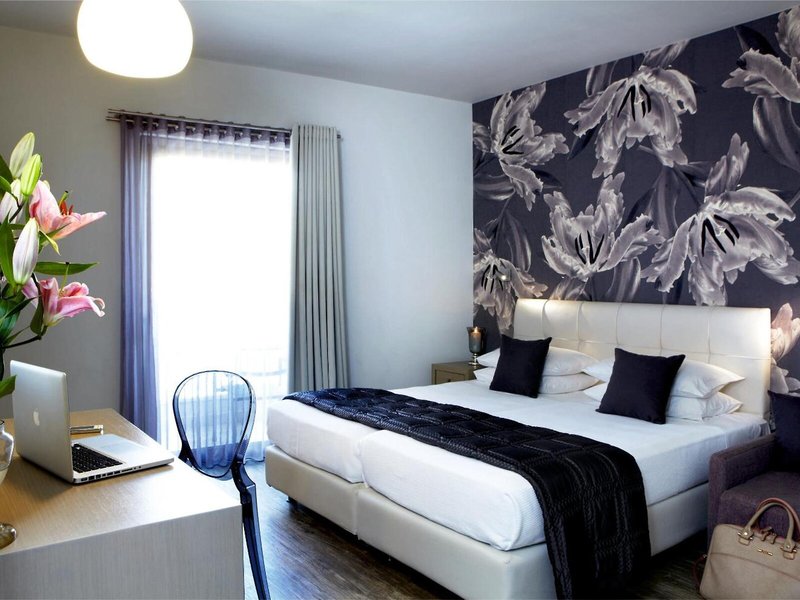 Mouikis Hotel 46