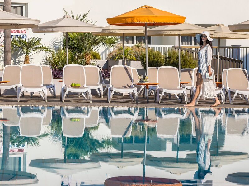 Christabelle Hotel Apartments 14