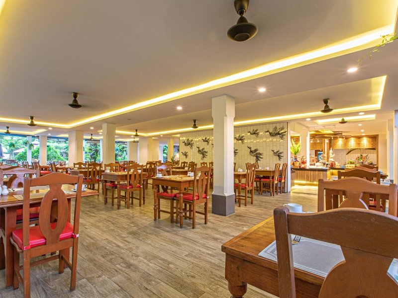 Kata Palm Resort & Spa 11