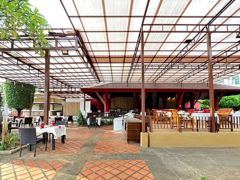 Kata Palm Resort & Spa 18