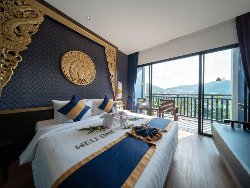 Kata Palm Resort & Spa 25