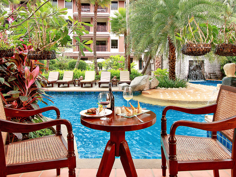 Kata Palm Resort & Spa 11