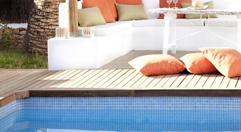 Cabau S´Argamassa Villas 4 - Room Example