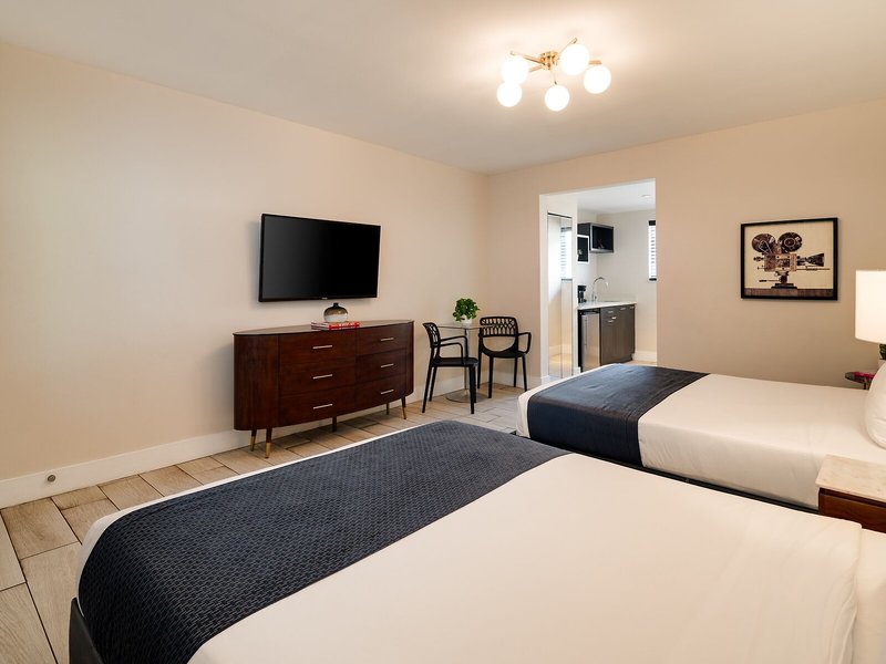 Waterside Hotel 41