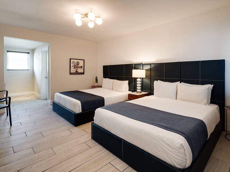 Waterside Hotel 42