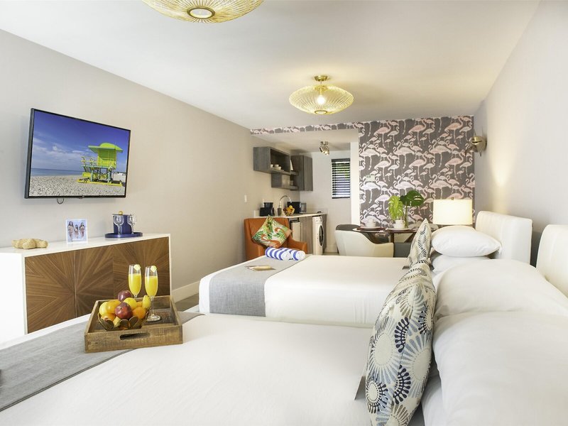 Waterside Hotel 43