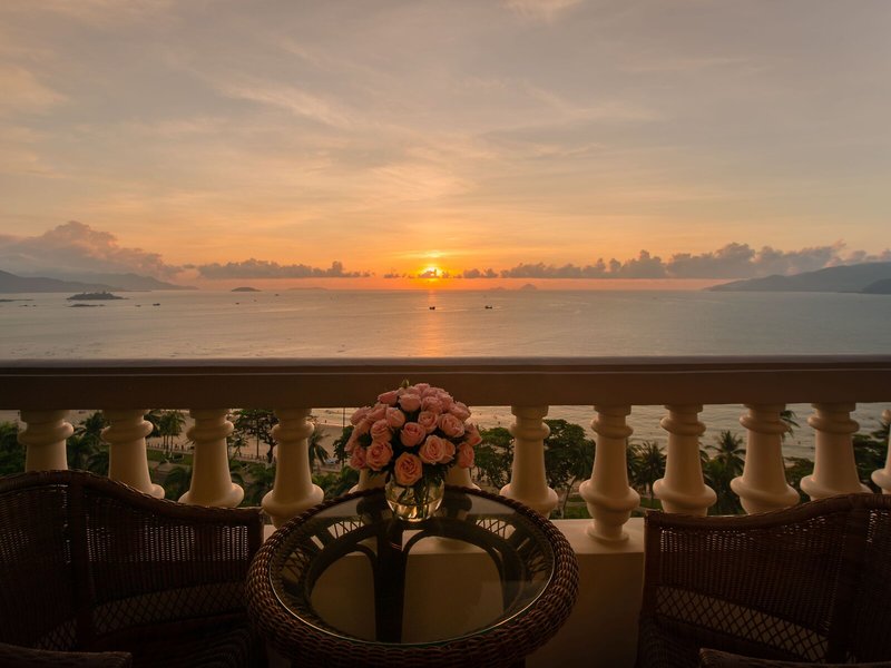 Sunrise Nha Trang Beach Hotel & Spa 6