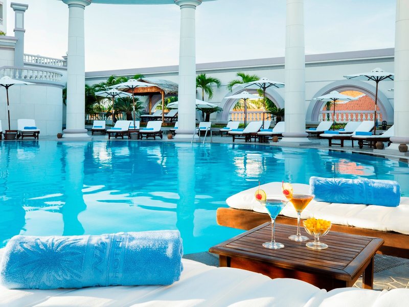 Sunrise Nha Trang Beach Hotel & Spa 11