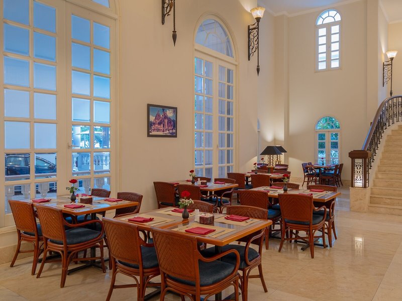 Sunrise Nha Trang Beach Hotel & Spa 25