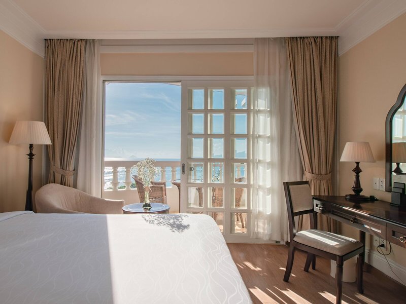Sunrise Nha Trang Beach Hotel & Spa 34
