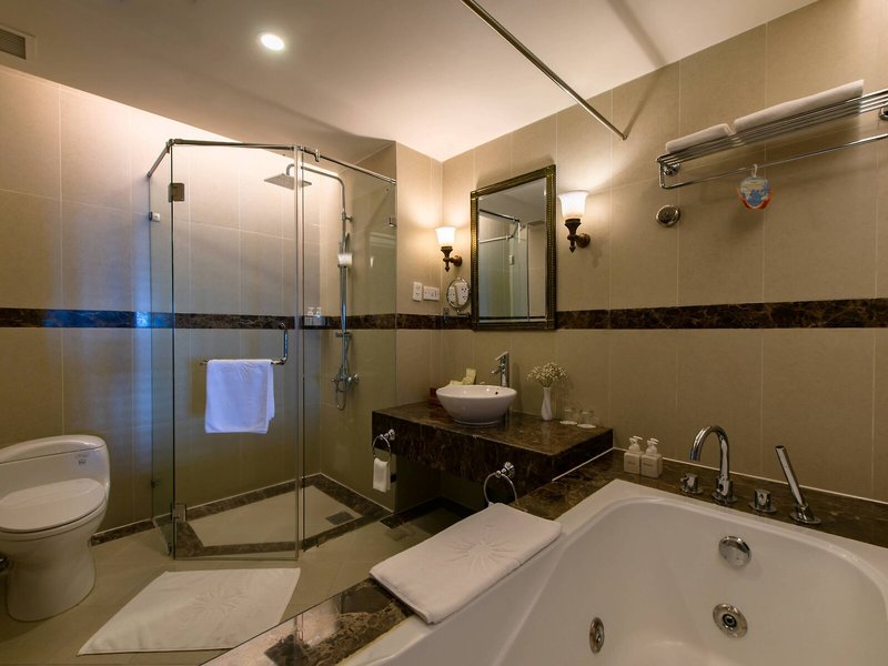 Sunrise Nha Trang Beach Hotel & Spa 44