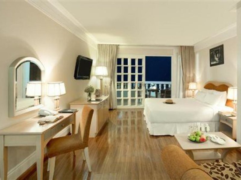 Sunrise Nha Trang Beach Hotel & Spa 48