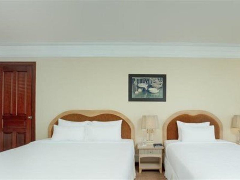 Sunrise Nha Trang Beach Hotel & Spa 49