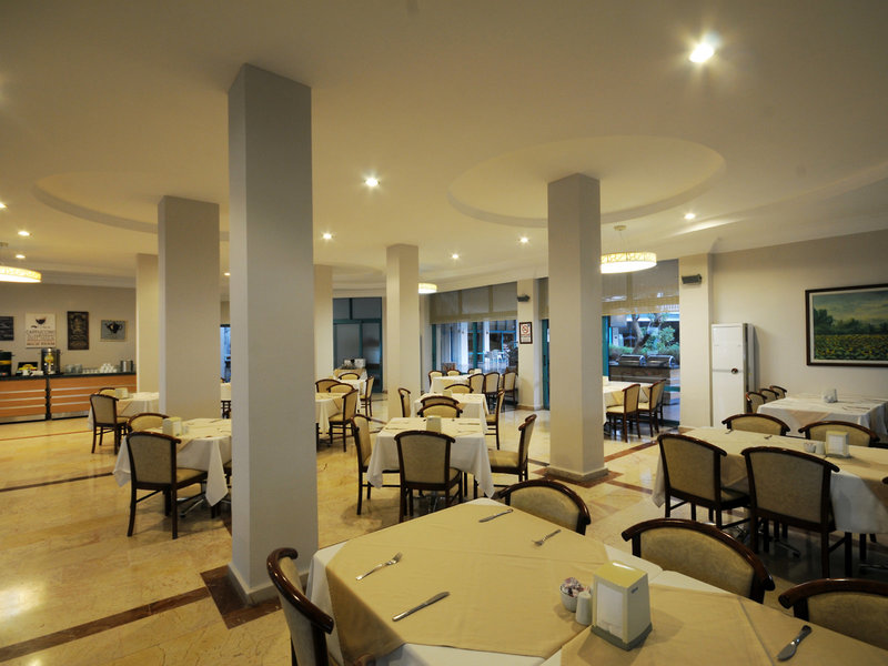 Tropical Beach Hotel 6