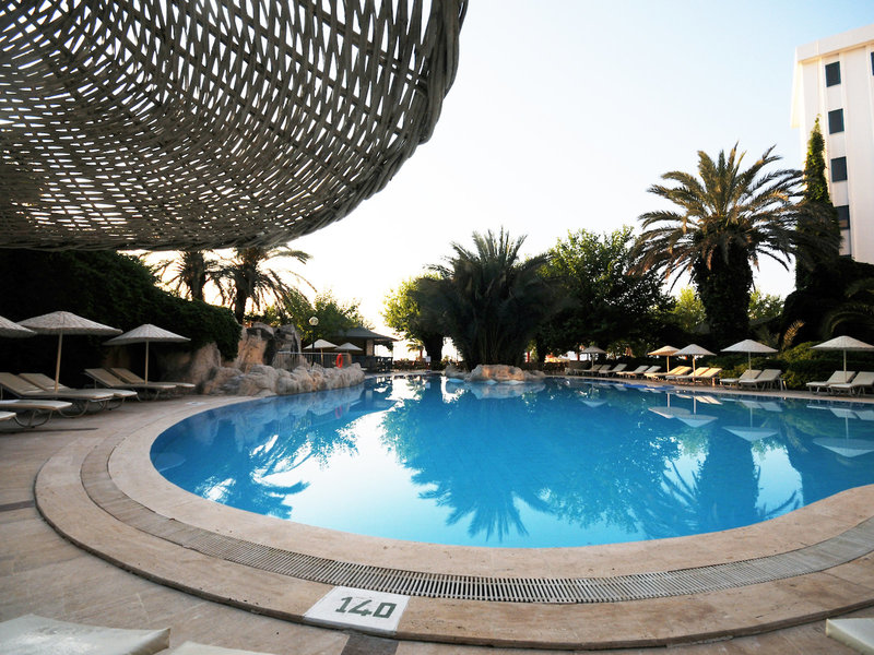 Tropical Beach Hotel 13