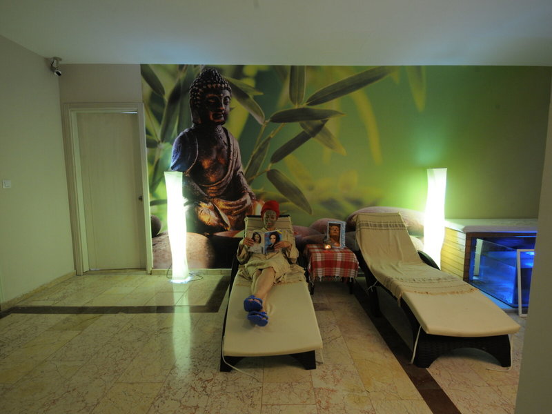 Tropical Beach Hotel 23