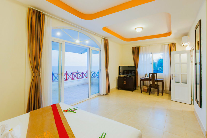 Swiss Village Resort & Spa 11