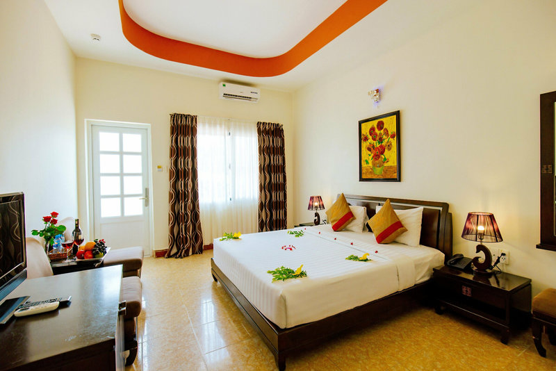 Swiss Village Resort & Spa 8