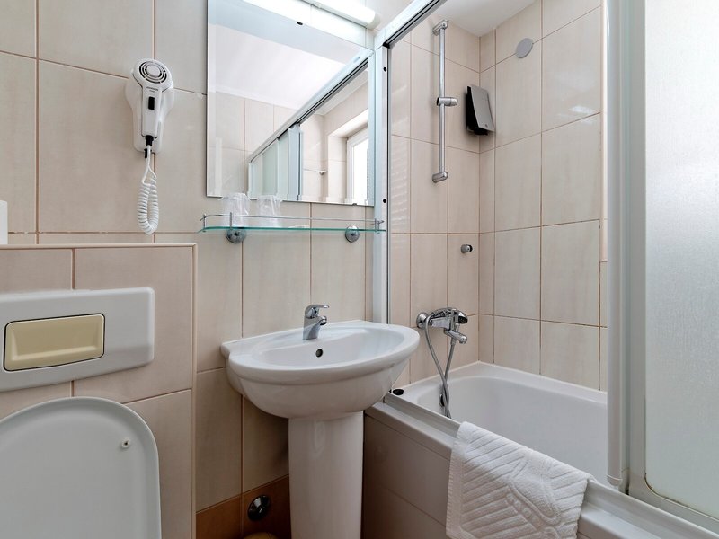 Hotel Perla 28