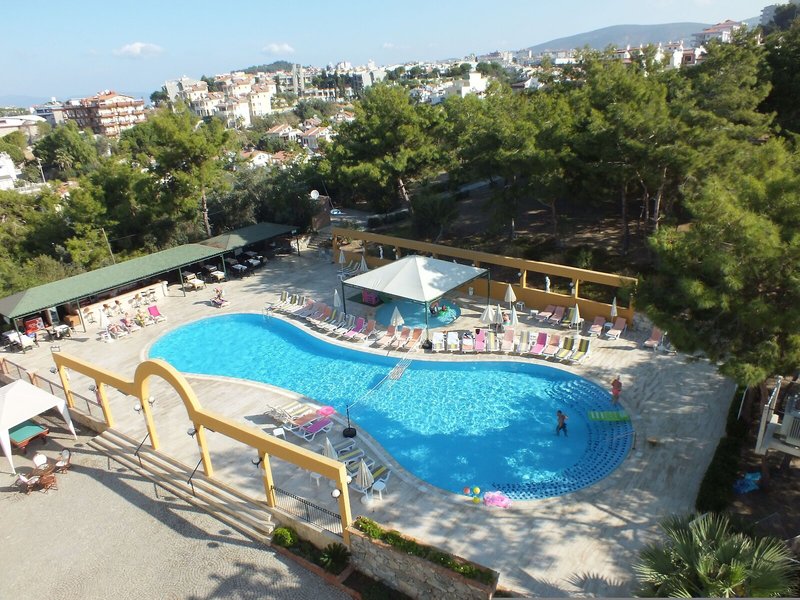 Tuntas Apart Kusadasi 16