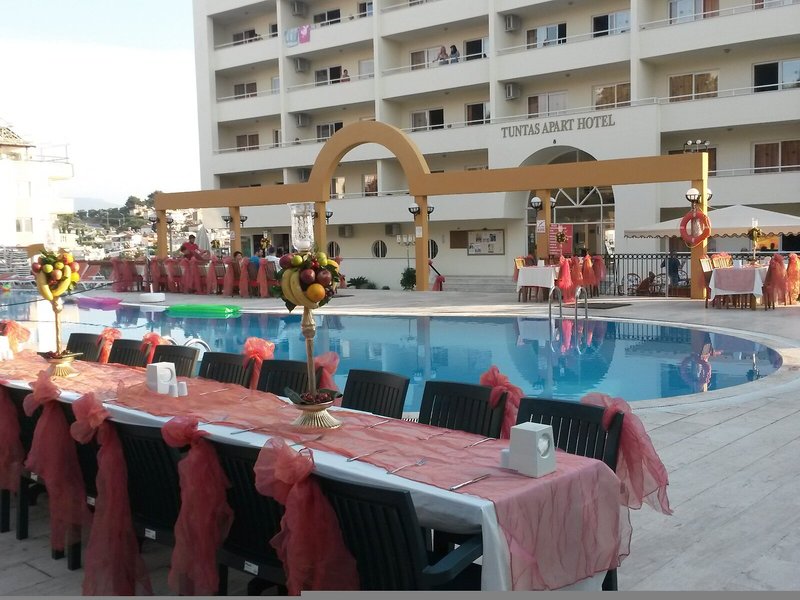 Tuntas Apart Kusadasi 19