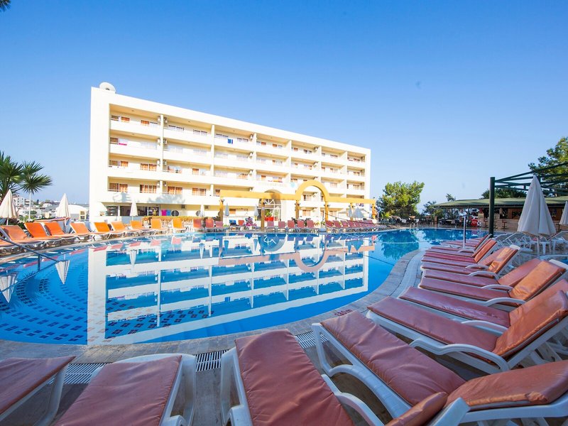 Tuntas Apart Kusadasi 21