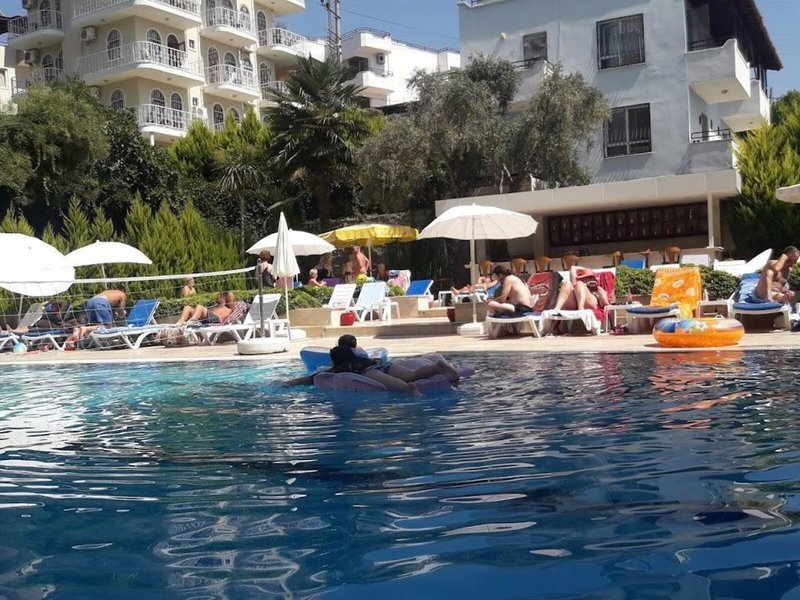 Tuntas Apart Kusadasi 22