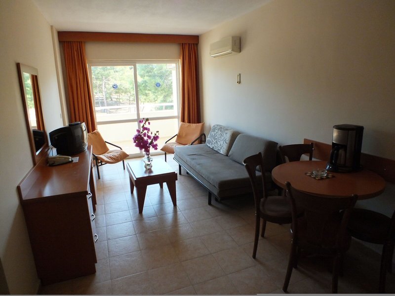 Tuntas Apart Kusadasi 31