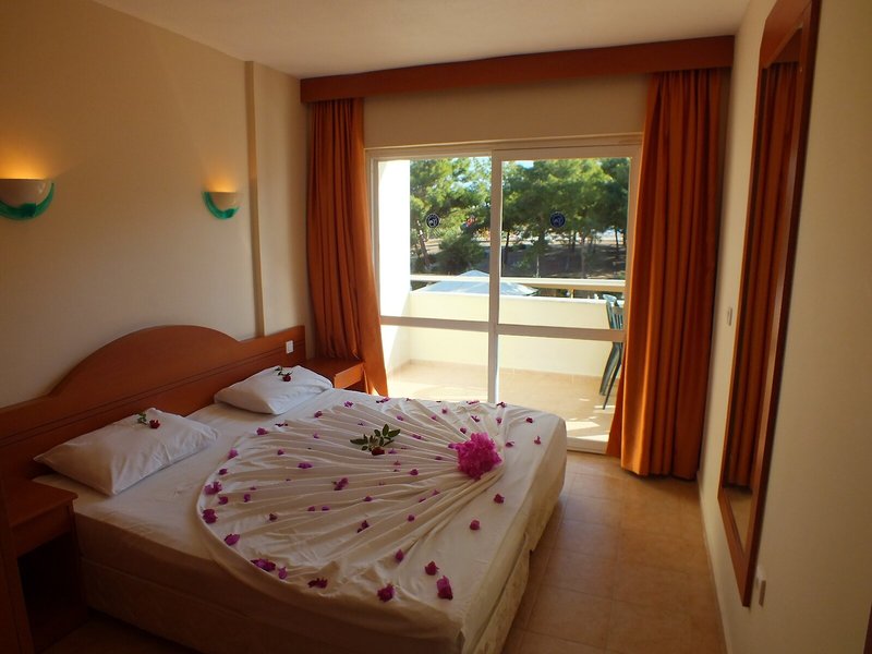 Tuntas Apart Kusadasi 45