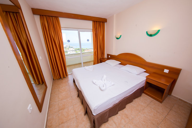 Tuntas Family Suites Kusadasi 10