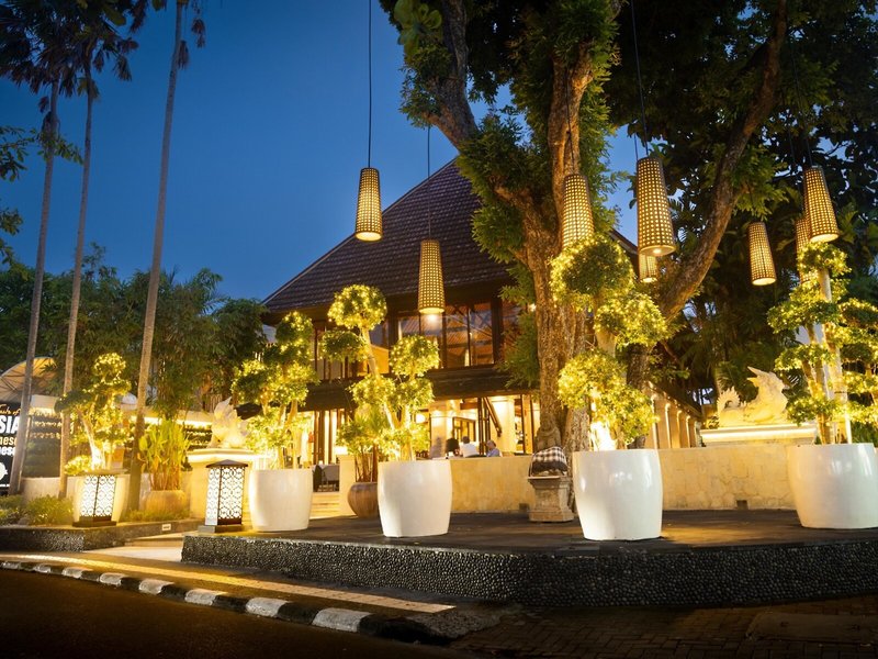 Puri Santrian & Spa 24