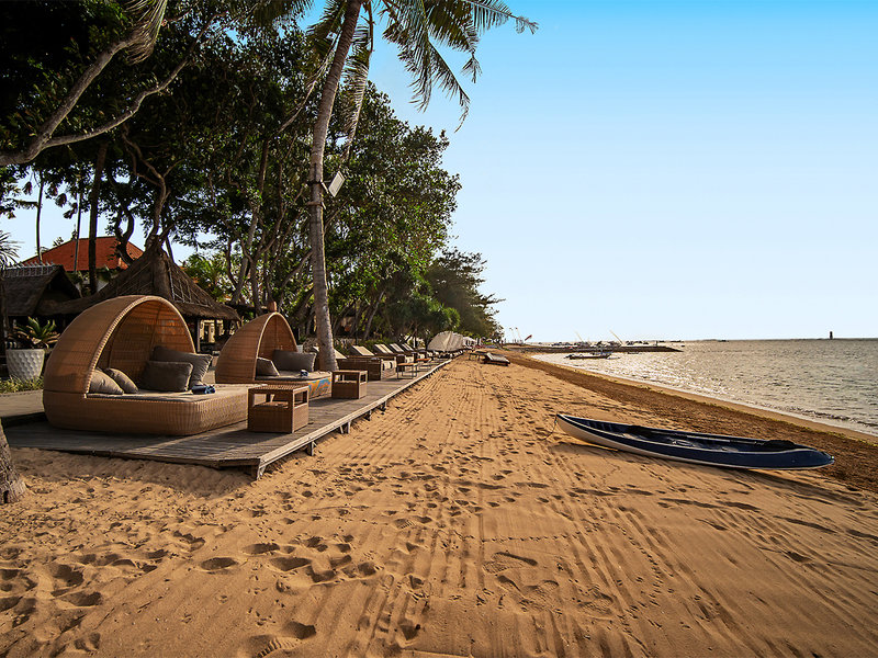 Puri Santrian a Beach Resort & Spa 8