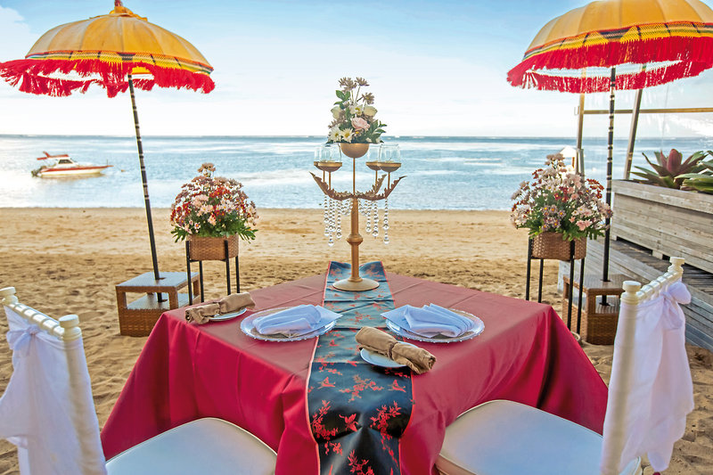 Puri Santrian a Beach Resort & Spa 18