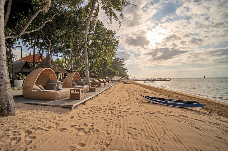 Puri Santrian a Beach Resort & Spa 21