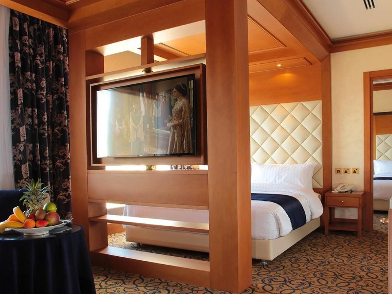 Thousand Nights Hotel 3