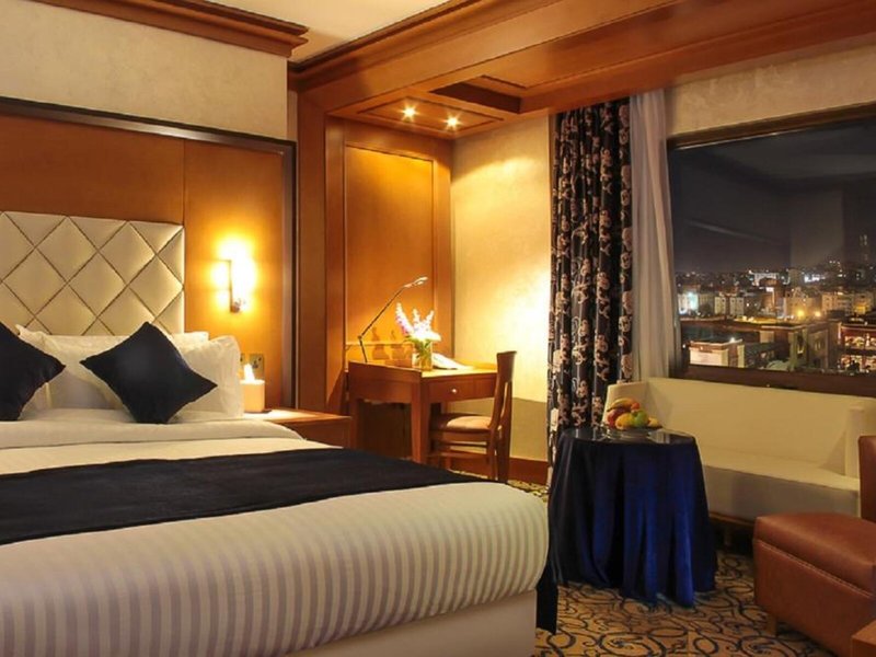 Thousand Nights Hotel 12