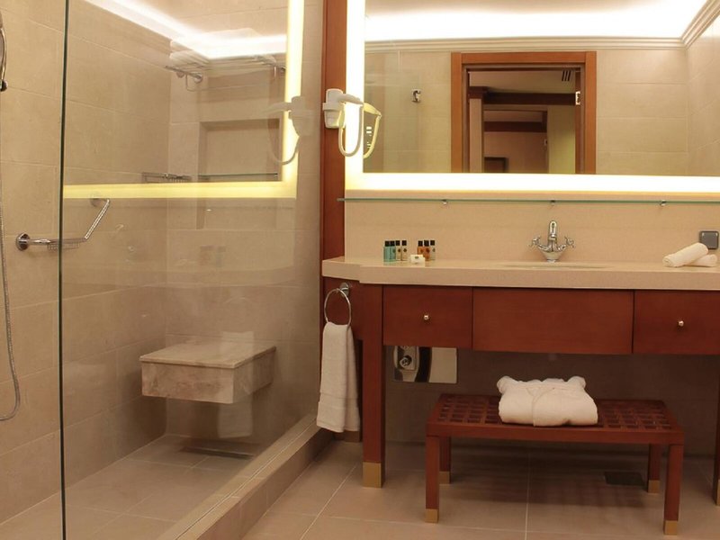 Thousand Nights Hotel 13