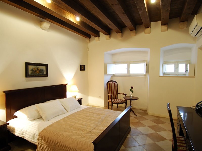 Sunce Palace Apartments 6