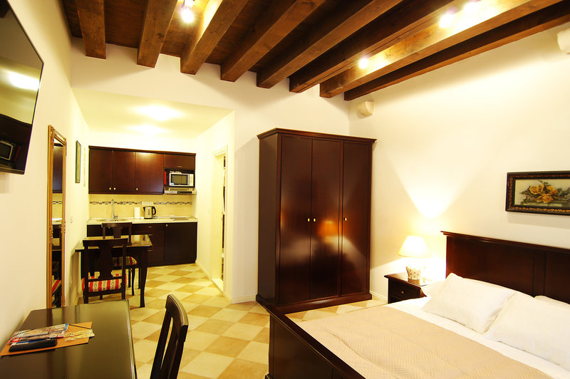 Sunce Palace Apartments 13
