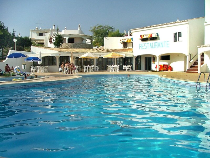 Hotel Turiquintas 8