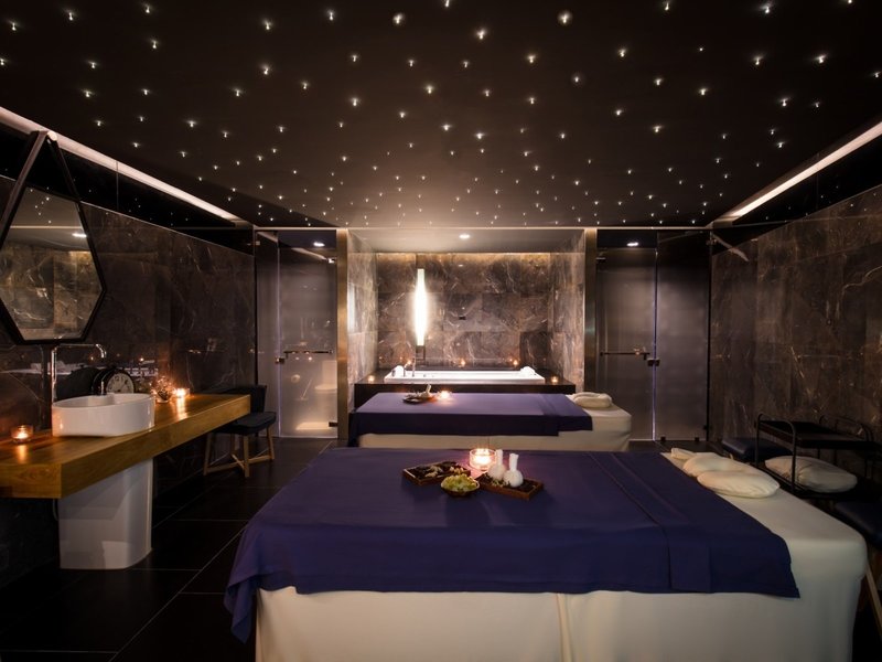 La Vela by La Flora Khao Lak 36