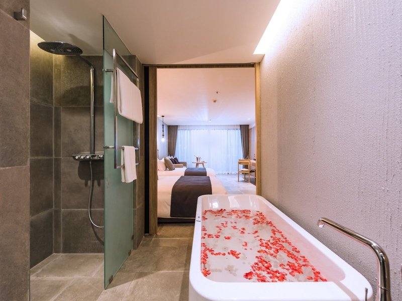 La Vela by La Flora Khao Lak 49