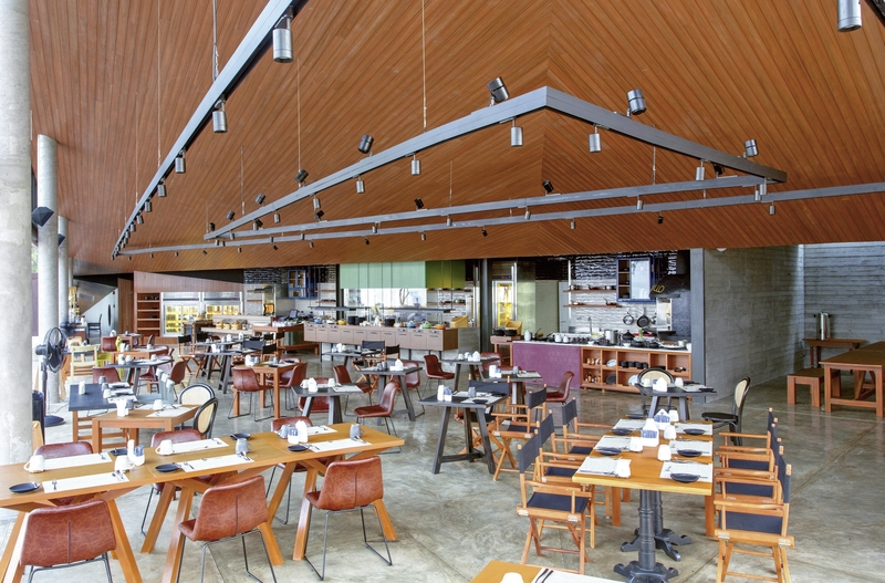 La Vela by La Flora Khao Lak 16