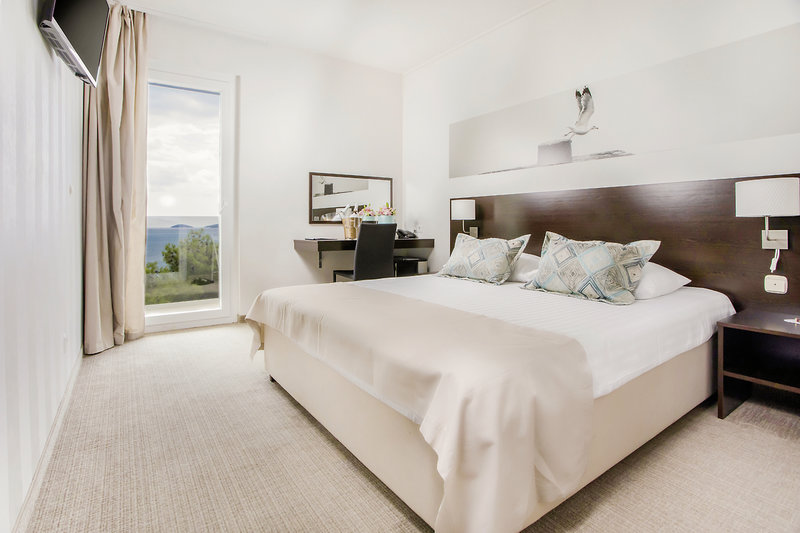 Villa Arausana & Antonina 6